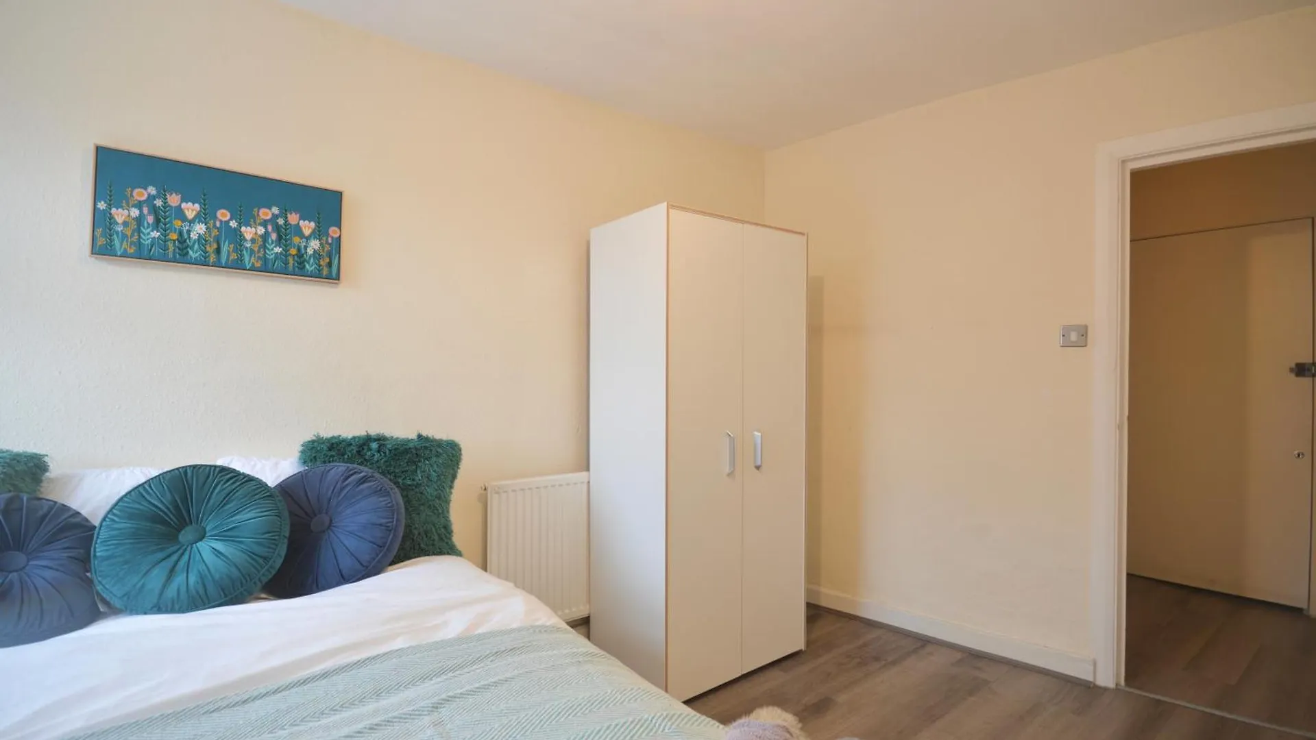 Curve Apartments London United Kingdom
