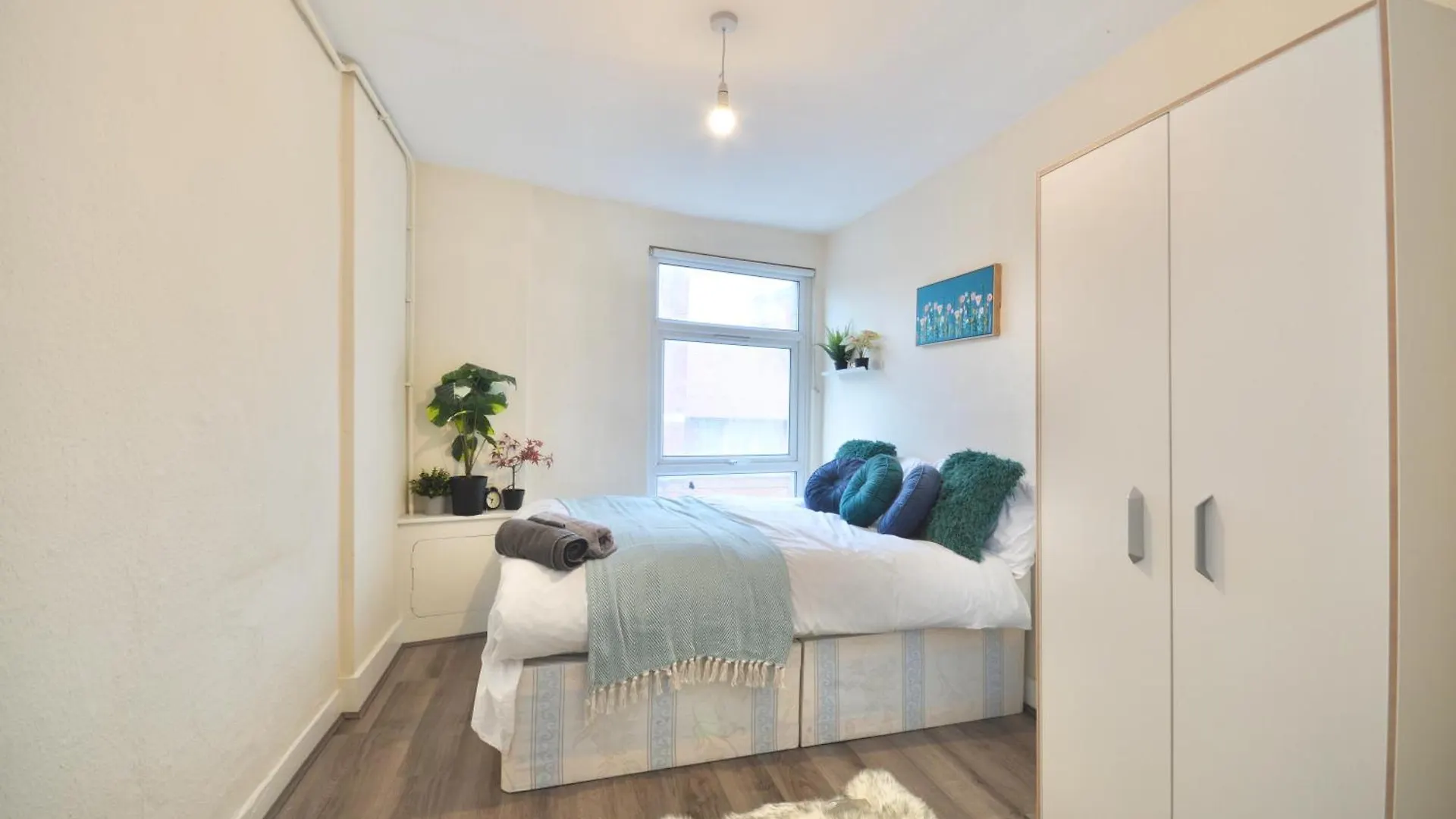 Curve Apartments location